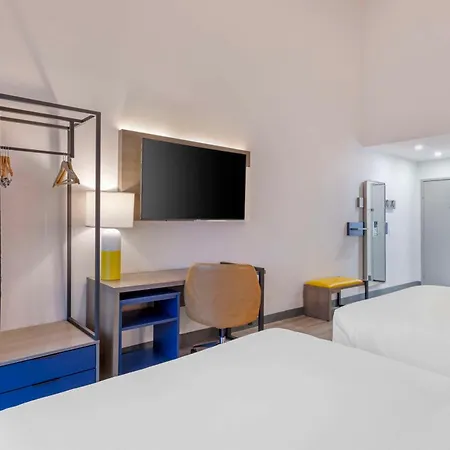 Comfort Inn & Suites Irvine Spectrum Lake Forest Esterno foto